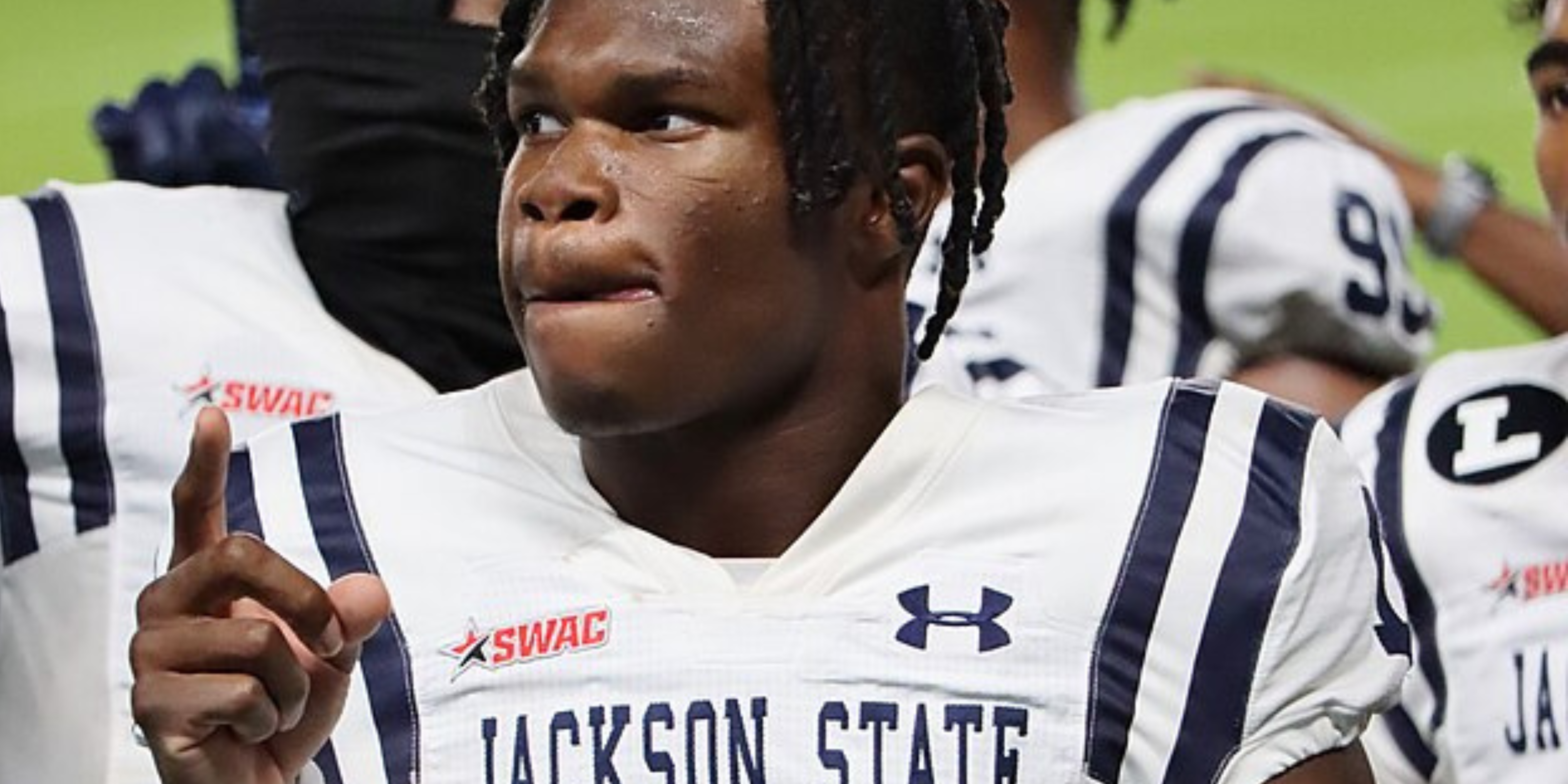 Travis Hunter: Pre-Draft Rookie Contract Scenarios